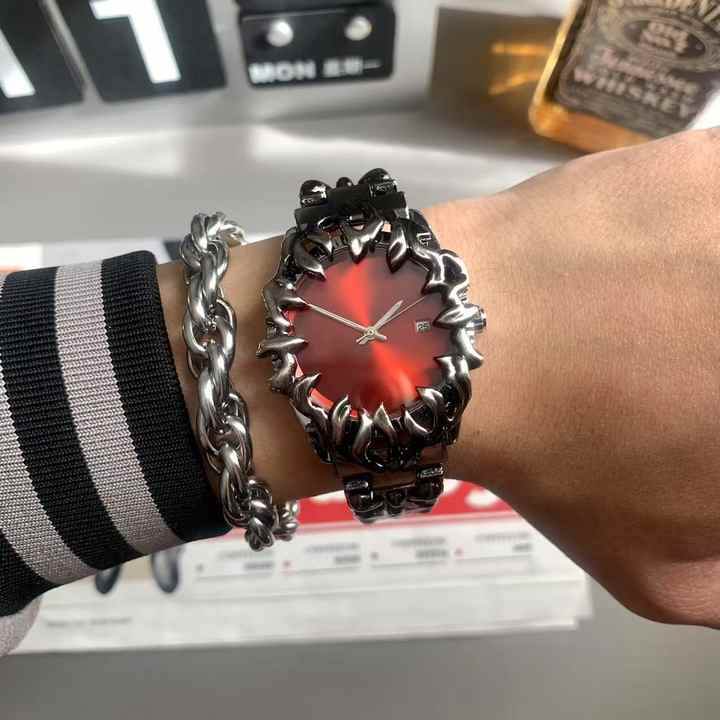 Tensho Mugen – Gothic Spiked Timepiece